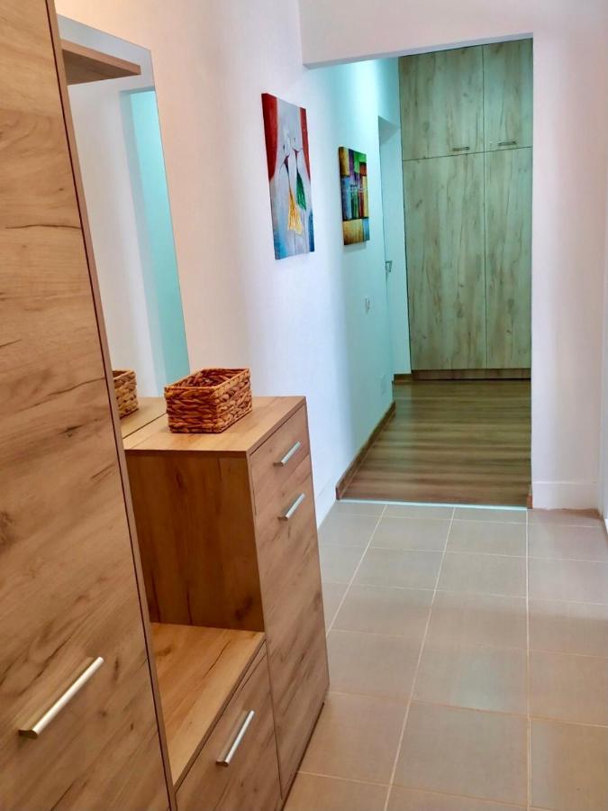 Apartman Leon Lux Λέσκοβατς Εξωτερικό φωτογραφία